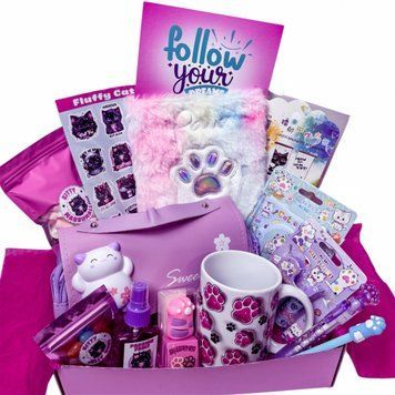 Подарунковий бокс для дівчинки з канцелярією Лапка