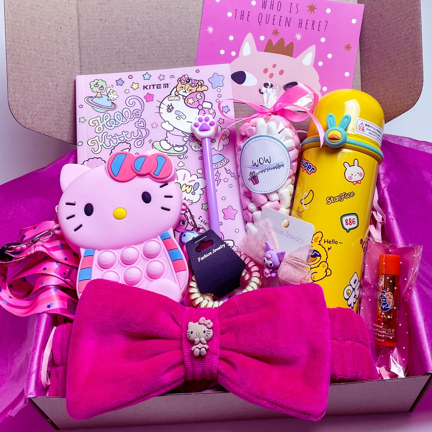 Подарочный бокс для девочки WowBoxes "Cat Box №4"