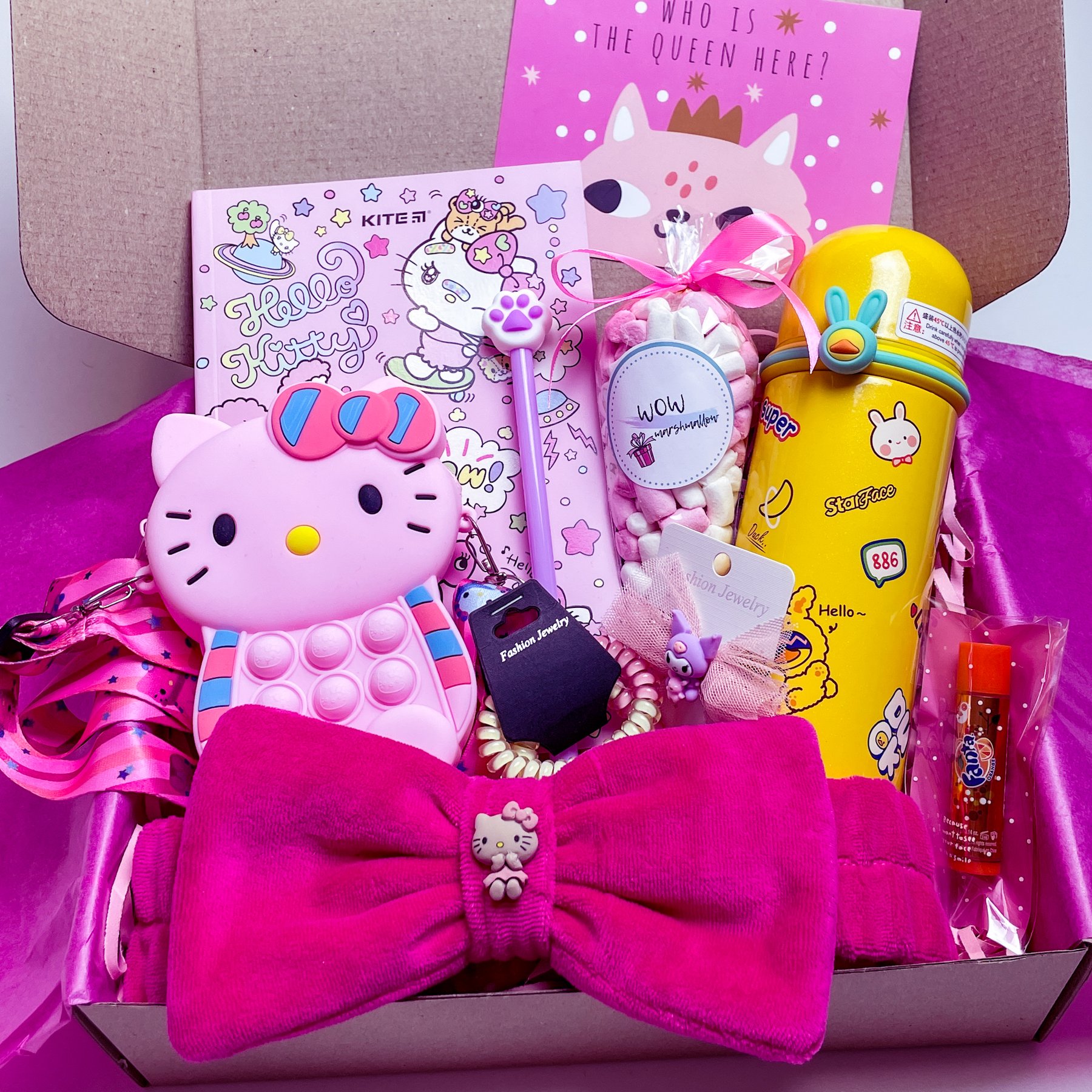 Подарунковий бокс для дівчинки WowBoxes "Cat Box №4"