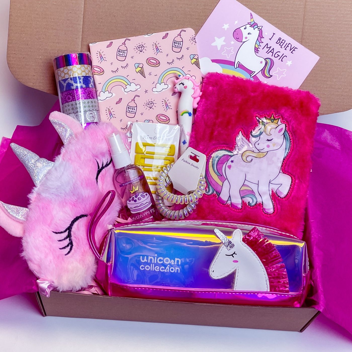 Подарунковий бокс для дівчинки Wow Boxes "Unicorn Box №3"