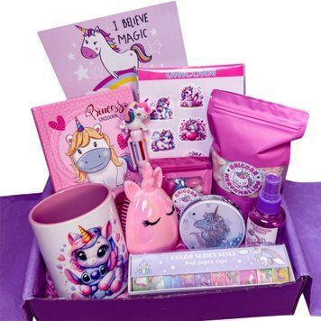 Подарунковий бокс для дівчинки WowBoxes "Unicorn Box"